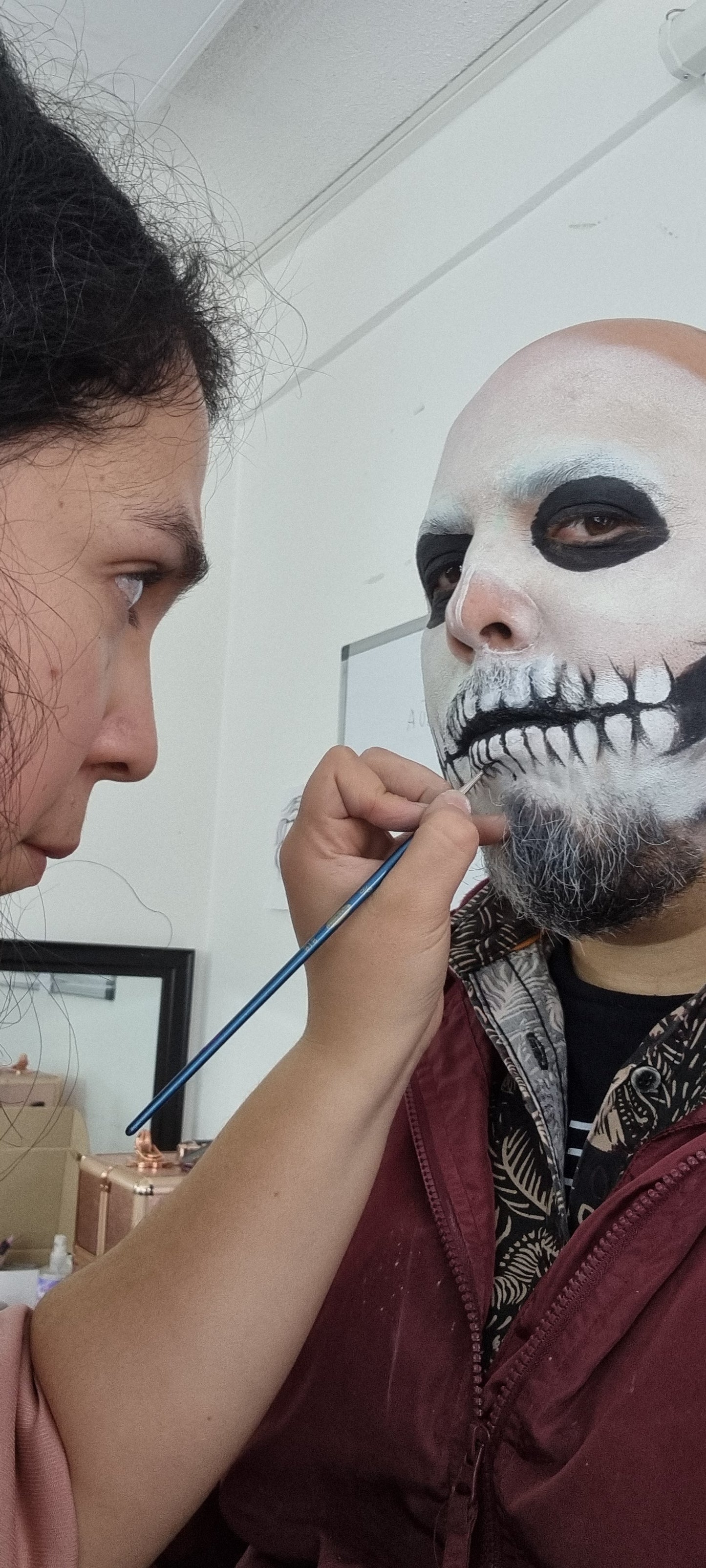 CURSO ANUAL DE MAQUILLAJE ARTISTICO - 20% DE DESCUENTO