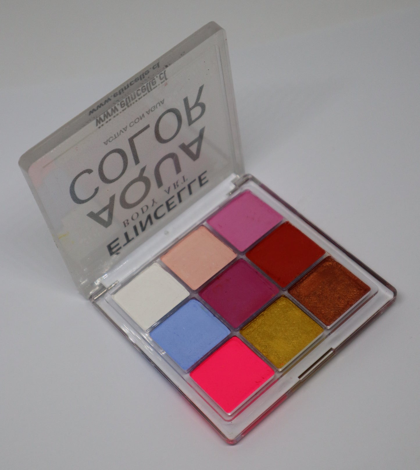 Paleta TRUE LOVE AQUA Travel size (9 colores)